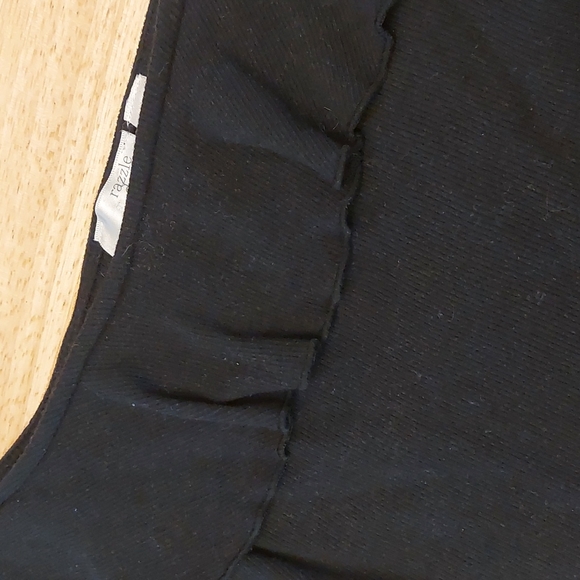 2/$15 EUC Black Off Shoulder Crop Top Size M - Picture 2 of 9